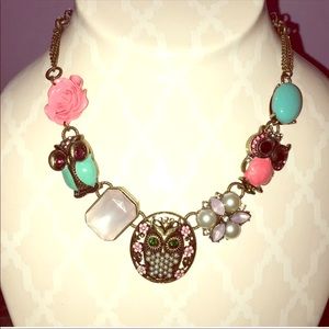 Rare Betsey Johnson Owl charm necklace EUC